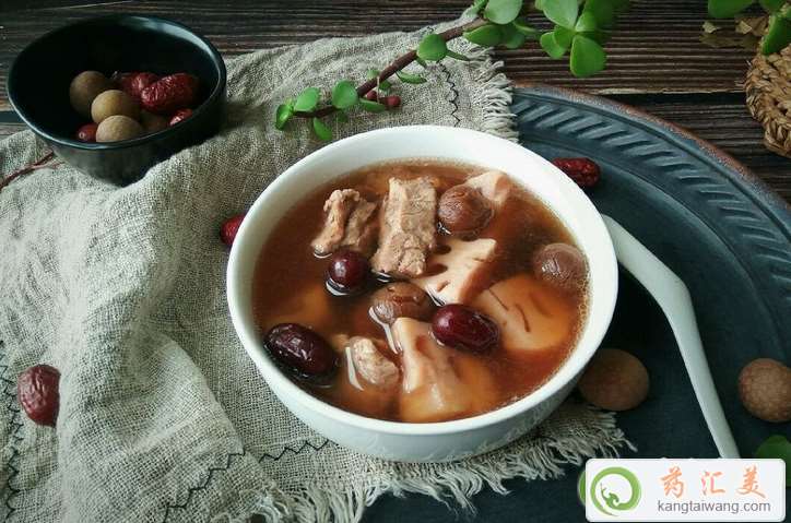 紅棗花生排骨湯的功效 紅棗花生排骨湯的功效