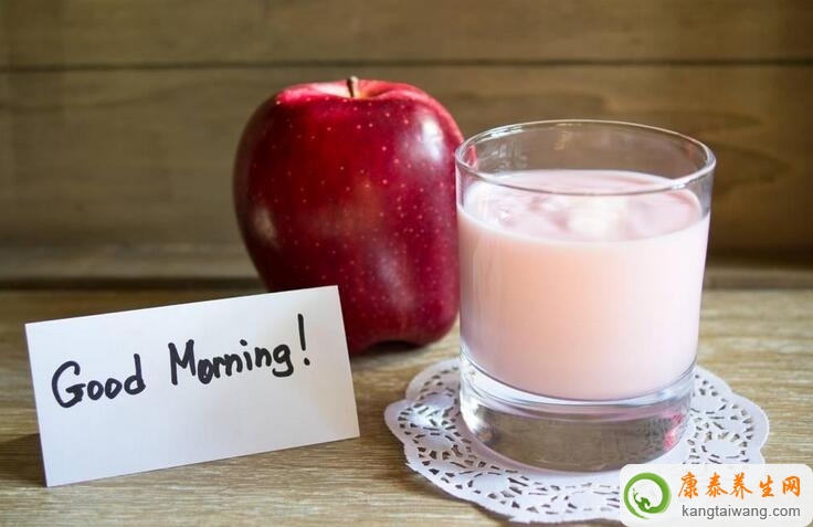 酸奶和�O果有助于改善口臭